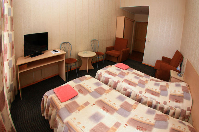 Imagen de los interiores del Hotel Idillia Inn. Foto 16