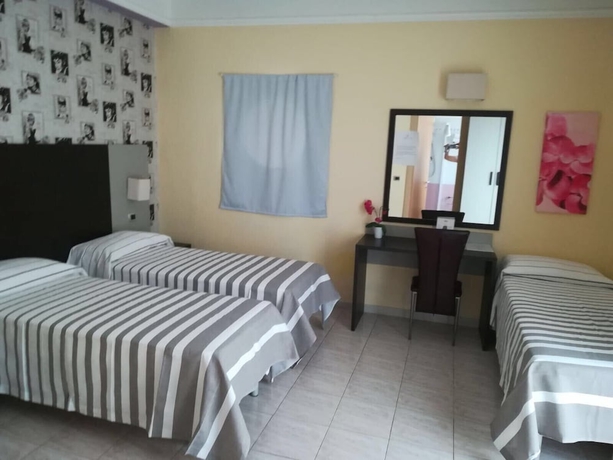 Imagen de la habitación del Hotel Idria Hotel. Foto 4