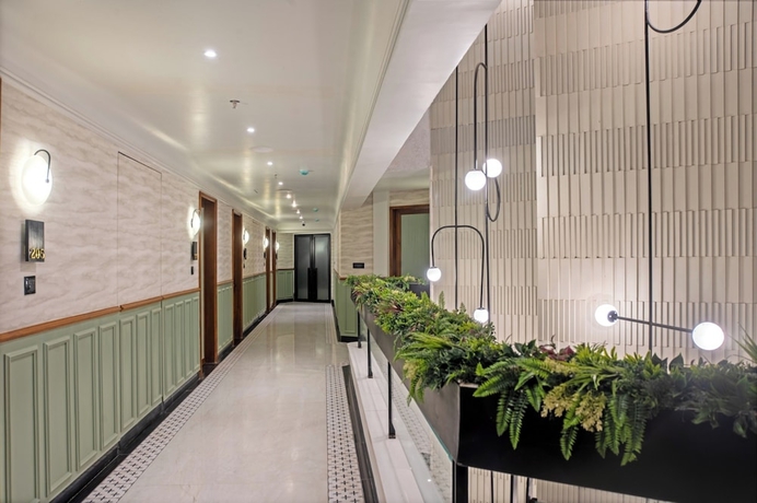 Imagen de los interiores del Hotel Idyllic Inn. Foto 15
