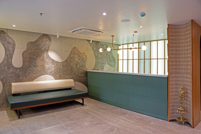 Imagen de los interiores del Hotel Idyllic Inn. Foto 16