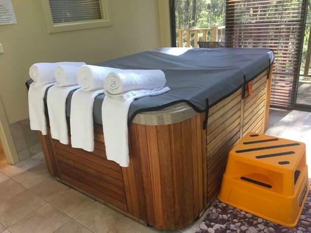 Imagen general del Hotel Idyllic Retreat For 4 People In Beautiful Otway Ranges, Recharge and Refresh In Hot Tub. Foto 6