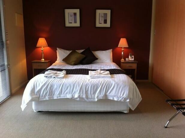 Imagen general del Hotel Idyllic Retreat For 4 People In Beautiful Otway Ranges, Recharge and Refresh In Hot Tub. Foto 9