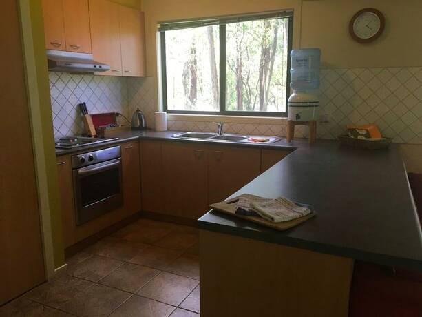 Imagen general del Hotel Idyllic Retreat For 4 People In Beautiful Otway Ranges, Recharge and Refresh In Hot Tub. Foto 15