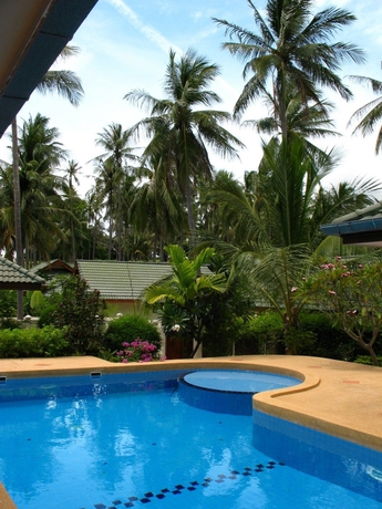 Imagen de la piscina del Hotel Idyllic Samui Beach Villa Resort. Foto 14