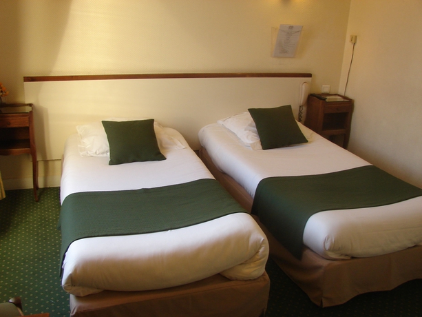 Imagen de la habitación del Hotel Iena. Foto 11