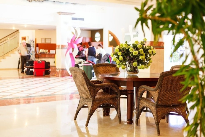 Imagen de los interiores del Hotel Ifa Altamarena By Lopesan Hotels. Foto 11