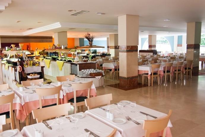 Imagen del bar/restaurante del Hotel Ifa Altamarena By Lopesan Hotels. Foto 3