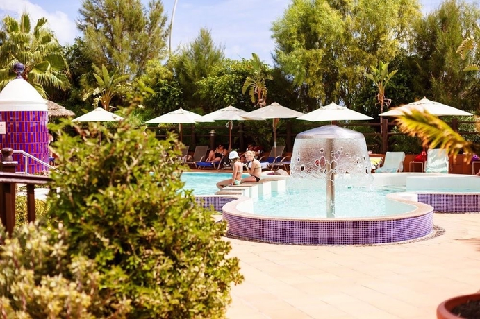 Imagen de los exteriores del Hotel Ifa Altamarena By Lopesan Hotels. Foto 9