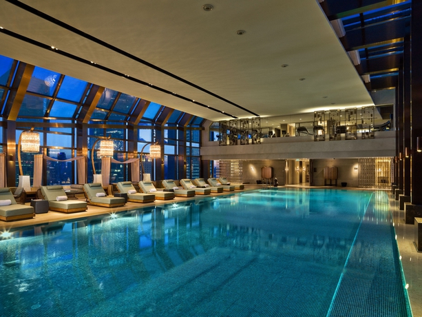 Imagen de la piscina del Hotel Ifc Residence. Foto 14