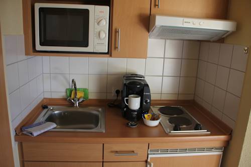 Imagen de la habitación del Hotel Ifen. Foto 16