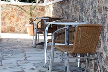 Imagen general del Hotel Ifestos Villa. Foto 8