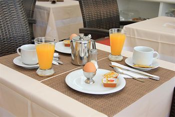 Imagen general del Hotel Ifestos Villa. Foto 13