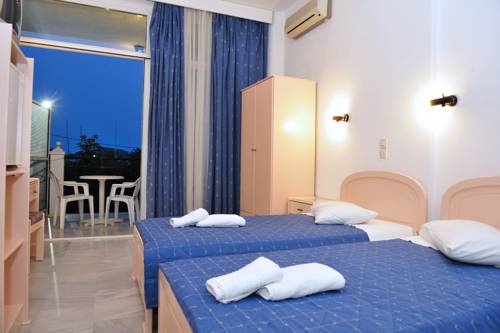 Imagen de la habitación del Hotel Ifigenia. Foto 6