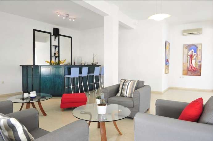 Imagen de los interiores del Hotel Ifigenia, Sk&iacute;athos. Foto 20