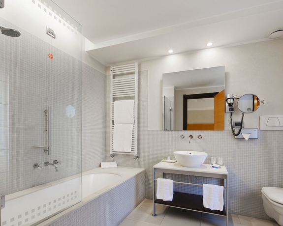 Imagen de la habitación del Hotel Igea, Brescia. Foto 13