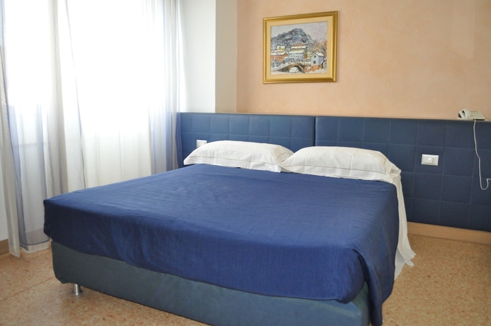 Imagen de la habitación del Hotel Igea, Padua. Foto 8
