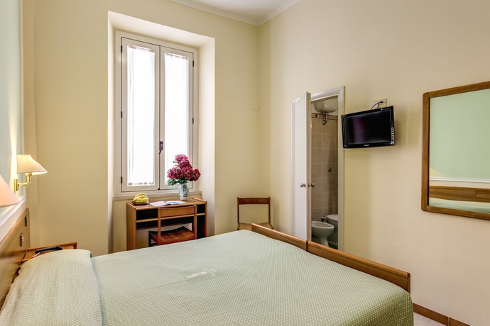 Imagen de la habitación del Hotel Igea, Roma. Foto 5