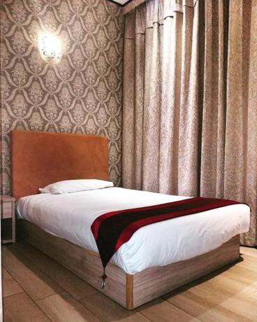 Imagen de la habitación del Hotel Igiban. Foto 18