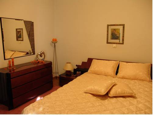 Imagen de la habitación del Hotel Ignatia. Foto 5