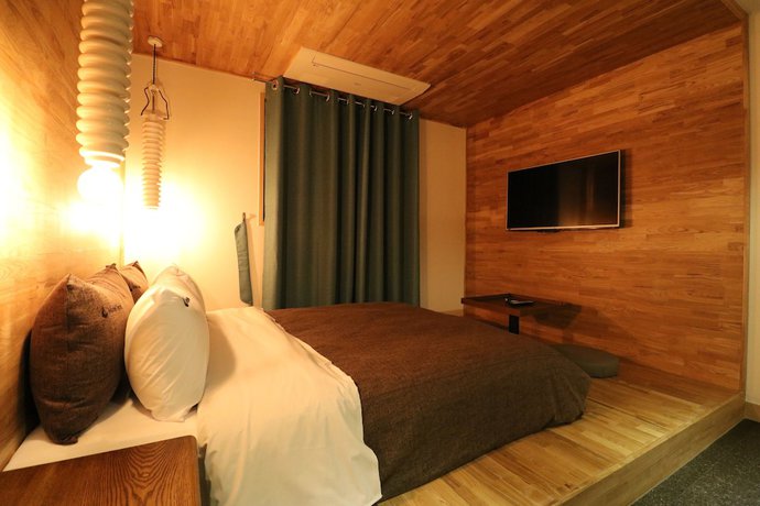 Imagen de la habitación del Hotel Ignis. Foto 6
