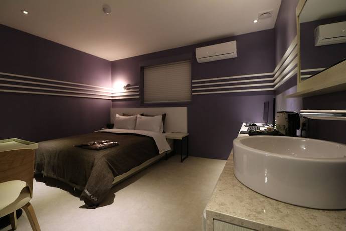 Imagen de la habitación del Hotel Ignis. Foto 8