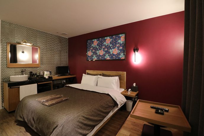 Imagen de la habitación del Hotel Ignis. Foto 16
