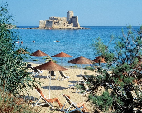 Imagen de los exteriores del Hotel Igv Club Vacanze Le Castella. Foto 9