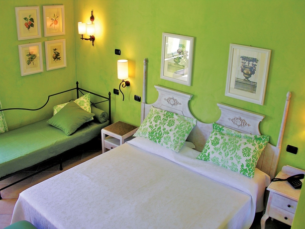 Imagen de la habitación del Hotel Igv Club Vacanze Le Castella. Foto 6