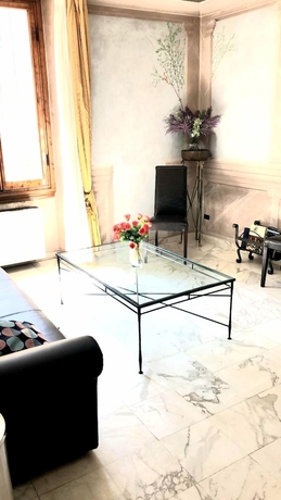 Imagen de los interiores del Hotel Ih Firenze Select. Foto 13