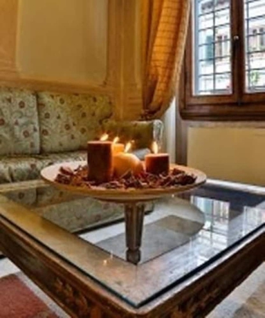 Imagen de los interiores del Hotel Ih Firenze Select. Foto 19