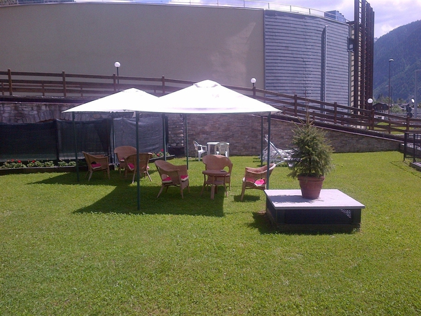 Imagen de los exteriores del Hotel Ih Hotels Courmayeur Mont Blanc Resort. Foto 4