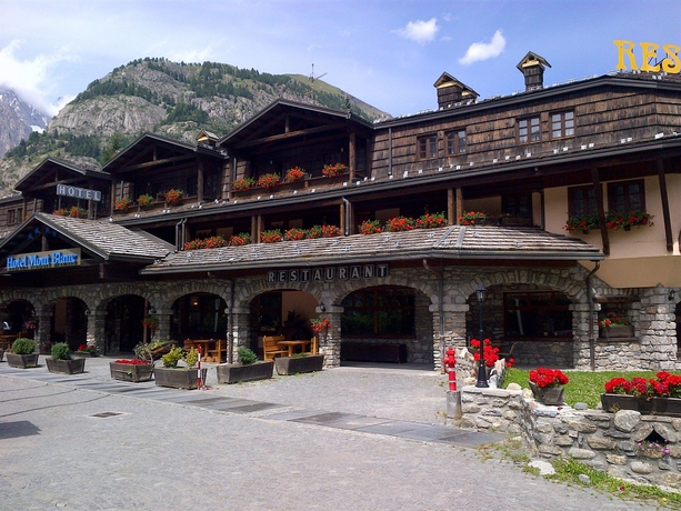 Imagen general del Hotel Ih Hotels Courmayeur Mont Blanc Resort. Foto 1