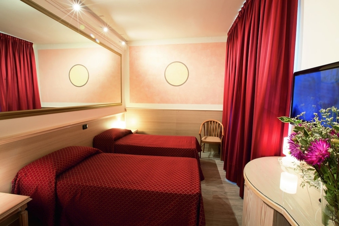 Imagen de la habitación del Hotel Ih Hotels Milano St. John Sesto San Giovanni. Foto 5