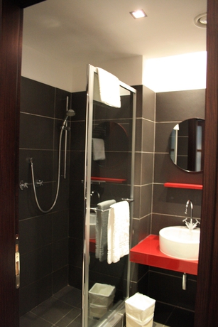 Imagen de la habitación del Hotel Ih Hotels Milano Watt 13, Milán. Foto 10