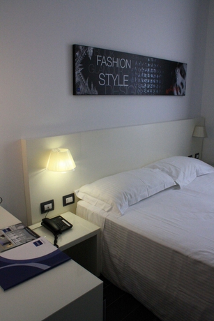 Imagen de la habitación del Hotel Ih Hotels Milano Watt 13, Milán. Foto 14