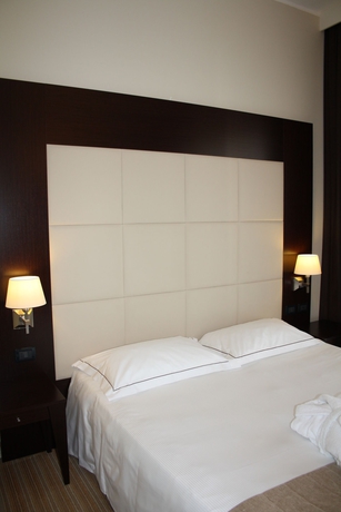 Imagen de la habitación del Hotel Ih Hotels Milano Watt 13, Milán. Foto 15