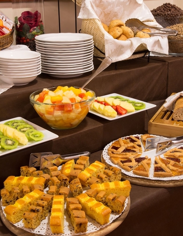 Imagen del bar/restaurante del Hotel Ih Hotels Padova Admiral. Foto 4