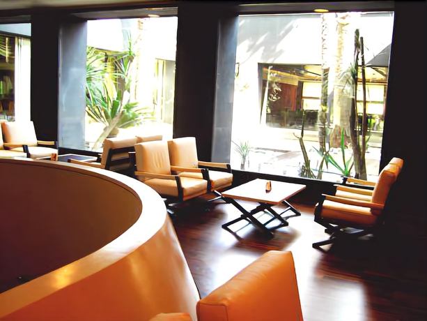 Imagen del bar/restaurante del Hotel Ih Hotels Pomezia Selene. Foto 2