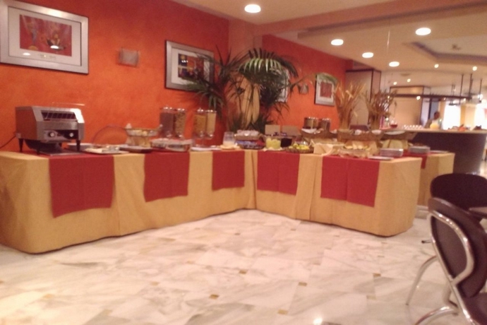 Imagen general del Hotel Ih Hotels Roma La Mela. Foto 2