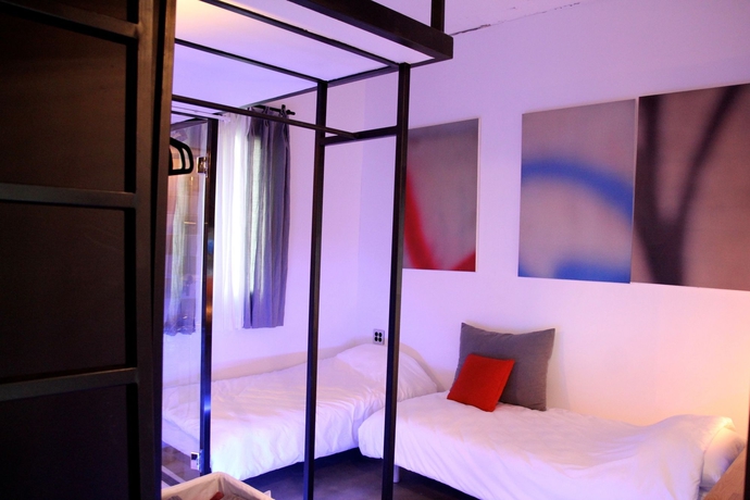 Imagen de la habitación del Hotel Ihouse Chinchin. Foto 9