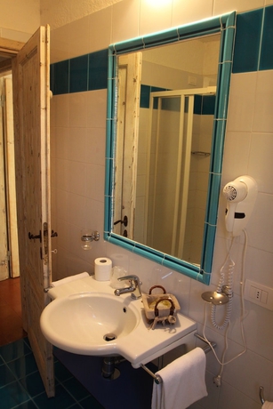 Imagen de la habitación del Hotel Ihr San Paolo. Foto 14