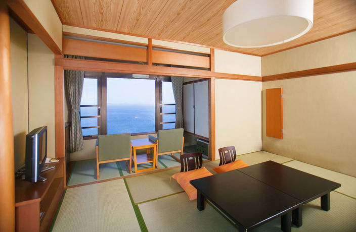 Imagen de la piscina del Hotel Ijika Daiichi Kagura. Foto 16