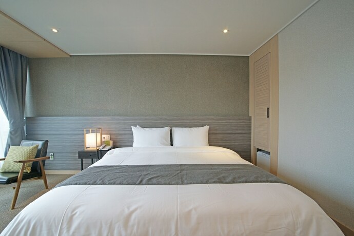 Imagen de la habitación del Hotel I-jin. Foto 18
