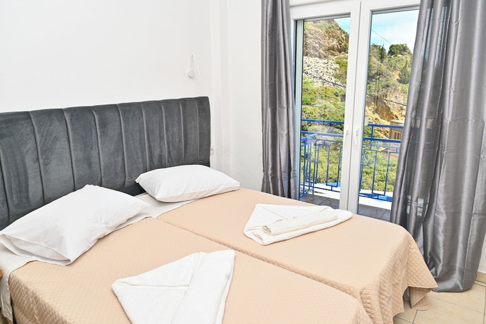Imagen de la habitación del Hotel Ikaria Therma Blue. Foto 4