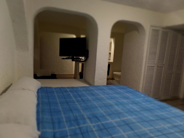 Imagen de los interiores del Hotel Ikaro Suites. Foto 11