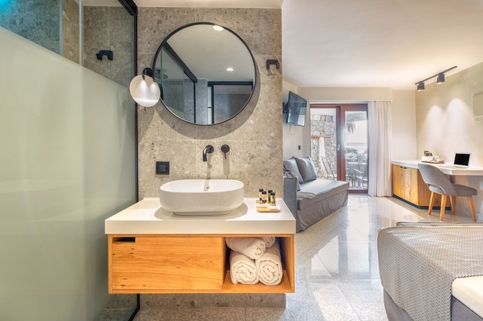 Imagen de la habitación del Hotel Ikaros Beach Resort and Spa. Foto 9