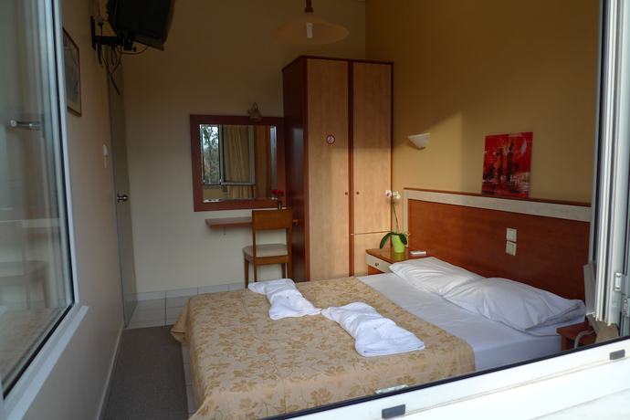 Imagen de la habitación del Hotel Ikaros, Elliniko-Argyroupoli. Foto 5