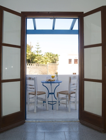 Imagen de la habitación del Hotel Ikaros, Karterados. Foto 5