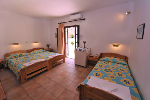 Imagen de la habitación del Hotel Ikaros Star. Foto 6