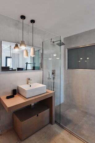 Imagen de la habitación del Hotel Ikaros Suites. Foto 12